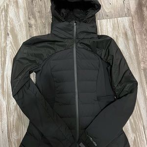 VEUC Lululemon Down For It All Jacket black size 10